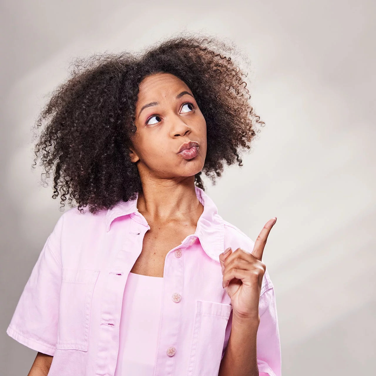 Showing-square_1920x1920_